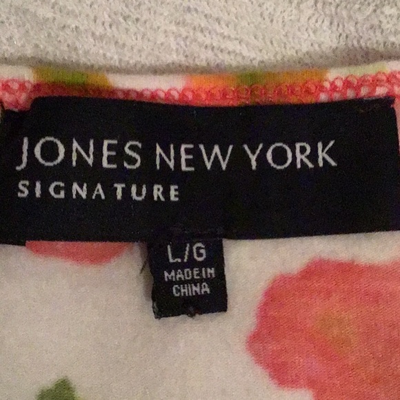 JONES NEW YORK top - Picture 8 of 8